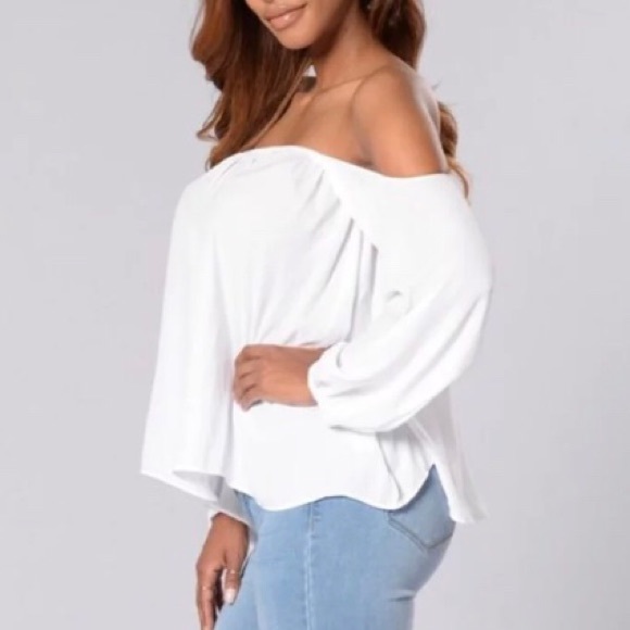 🌟Off Shoulder Long Sleeve Loose Top - Picture 4 of 4